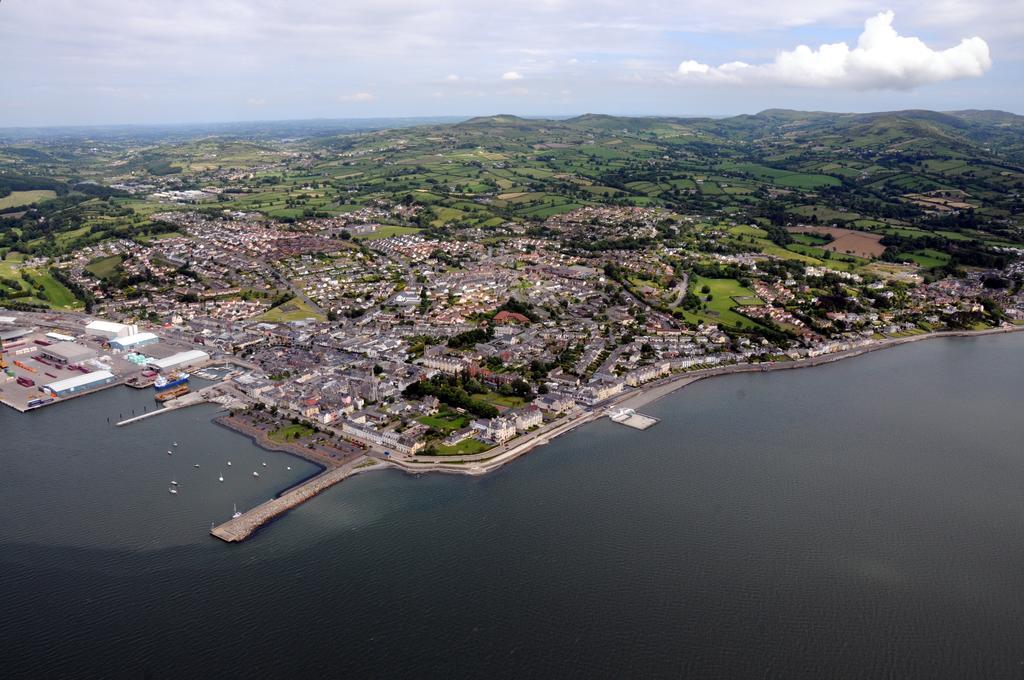 The Whistledown Hotel Warrenpoint Bagian luar foto